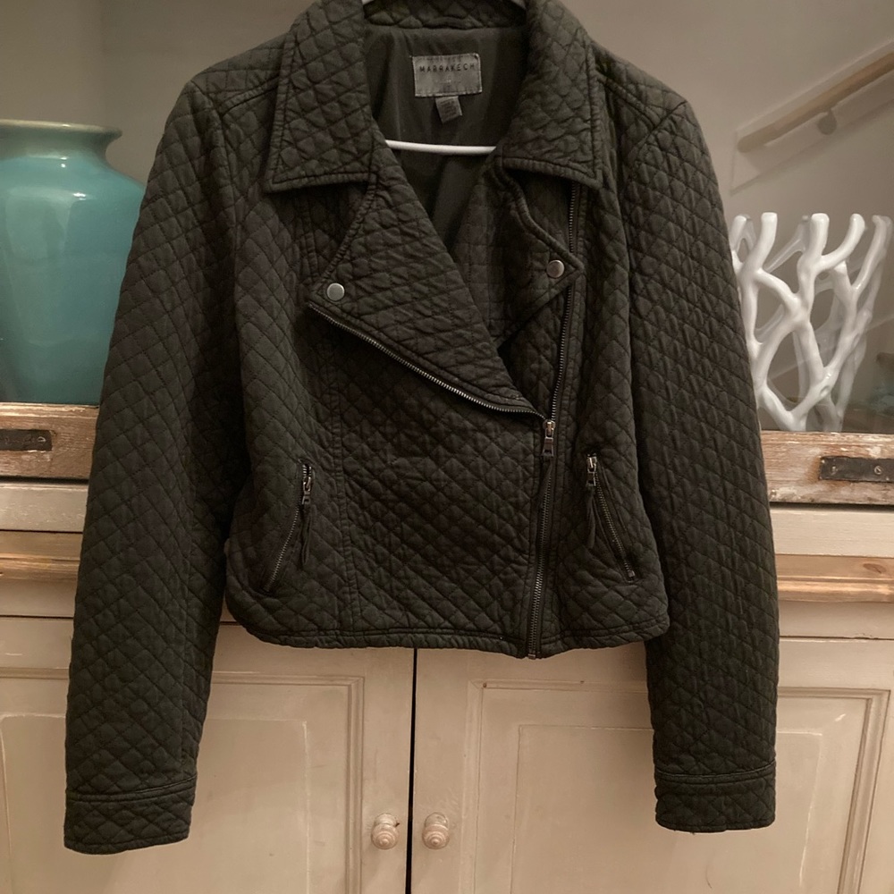 Black cropped jacket
